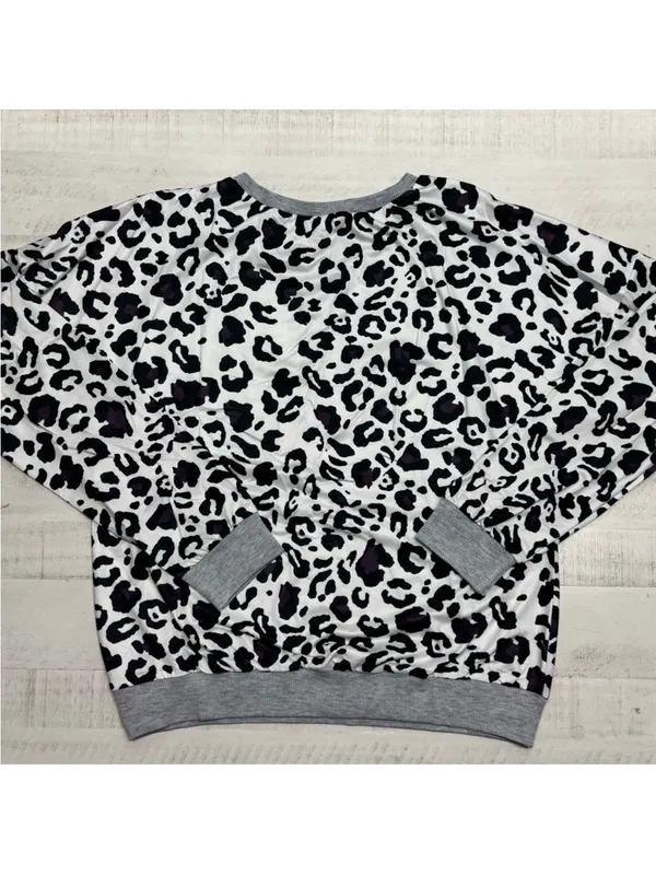 Leopard Print Women's Pajama Set - Image 5