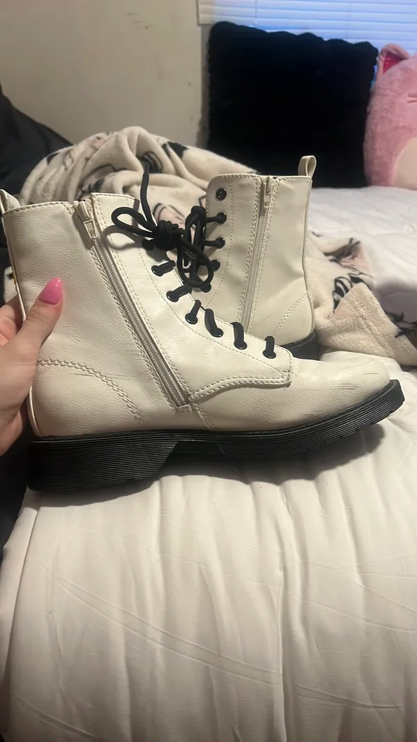 Time & Tru boots - Image 2