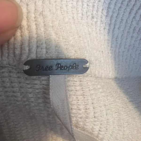 Free People Soft Ribbed White long sleeve‎ sweater - Image 4