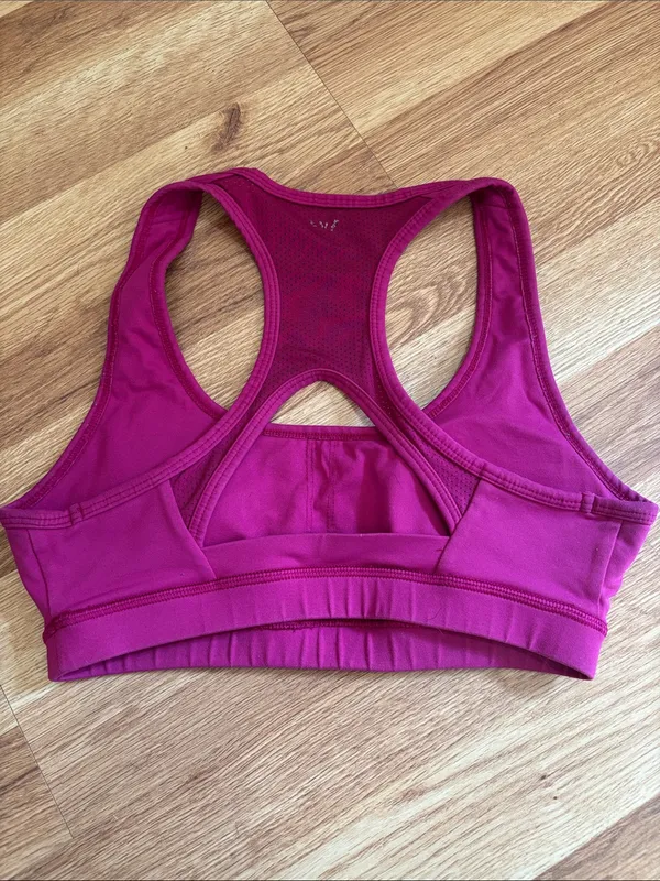 Women's Magenta Sports Bra - Comfortable Racerback Support - Image 2