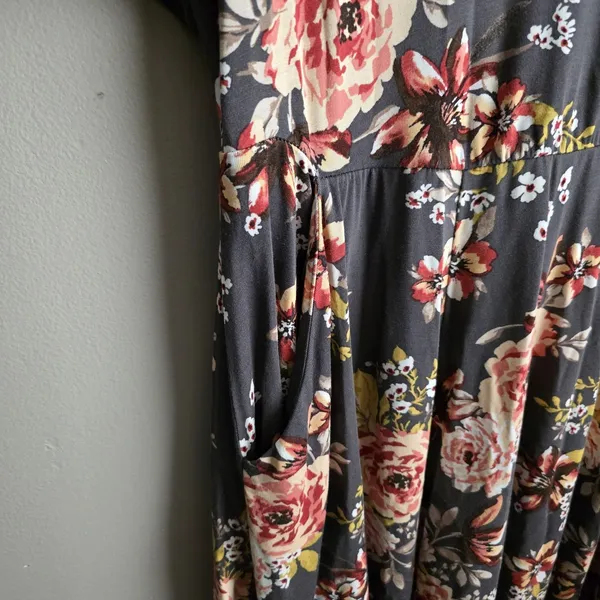 Torrid Super Soft Mini Skater Dress Gray Pink Floral Size 2 2X Pockets - Image 9