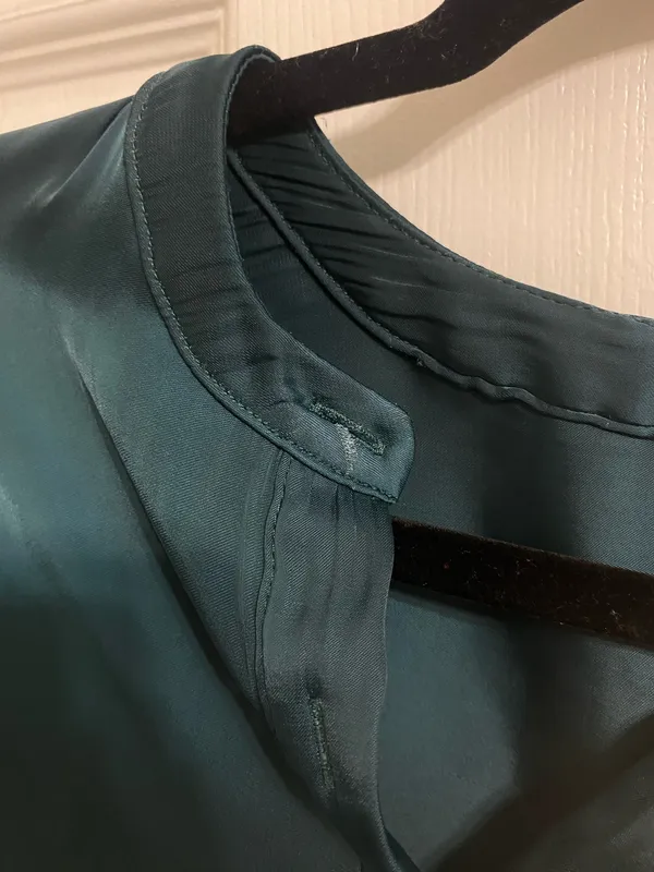 Old Navy Women’s top - Image 3