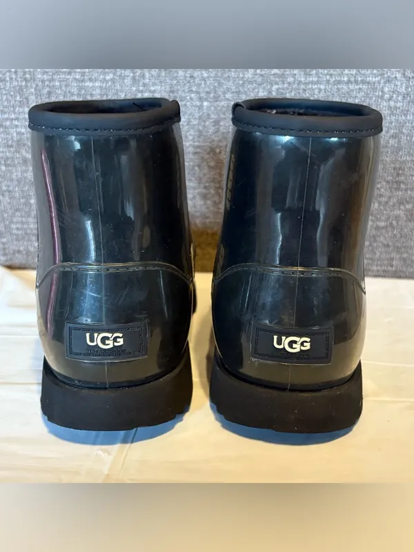 UGG Classic Clear Mini Boot Women’s 6 Black Waterproof Shearling Rain Boots - Image 2