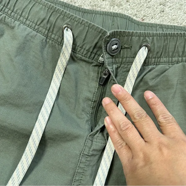 Vuori Women's Ripstop Climber Shorts 3" Mid Rise Outdoor in Green Size L - Image 10