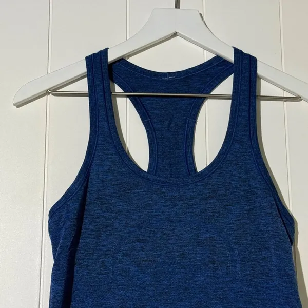 Lululemon Swiftly Tec Sporty Racerback Blue and Black Tank Top Women's Size 6 - Image 3