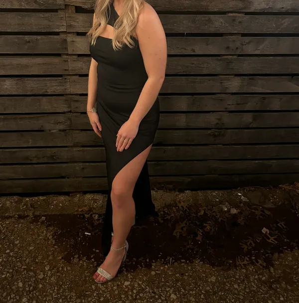 SheIn Cut Out One Shoulder Dress - Image 3