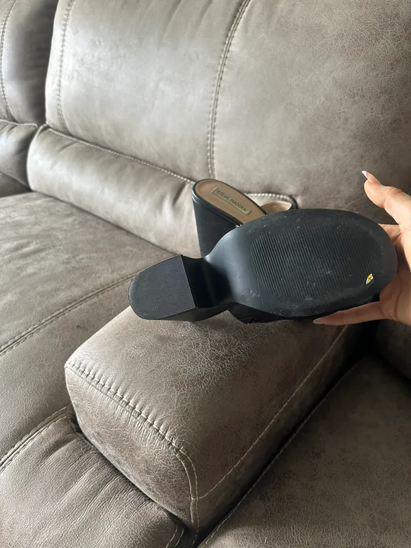 Chunky Heels - Image 3