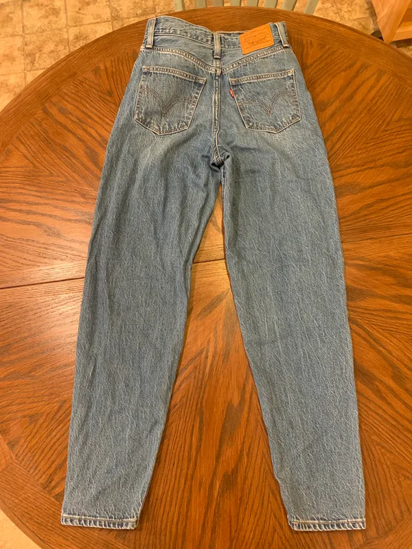 Levi's High Loose Taper Jeans - Image 2