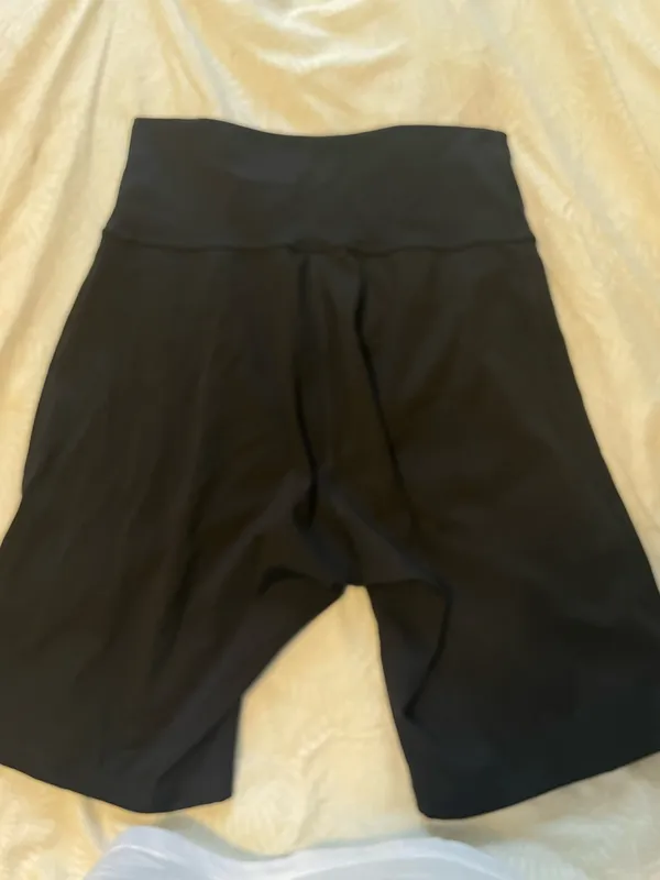 Gymshark Shorts - Image 3