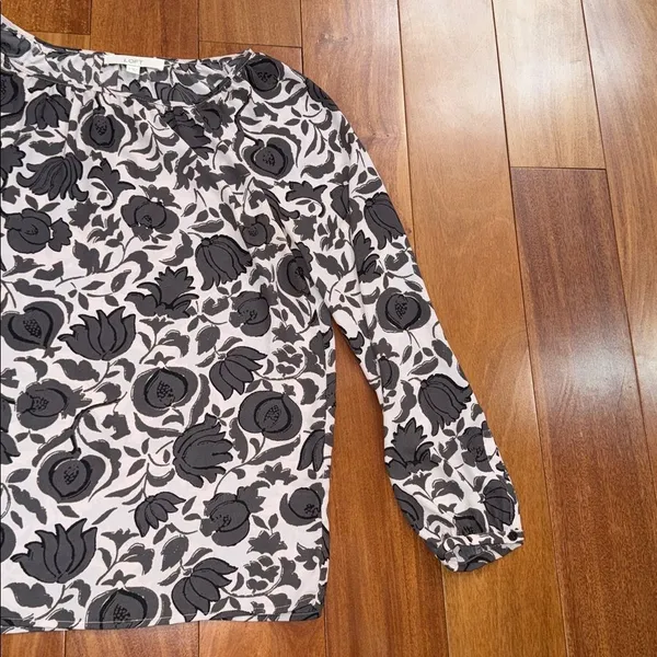 LOFT Women's pink & brown floral boat neck‎ long sleeve blouse Size M - Image 3