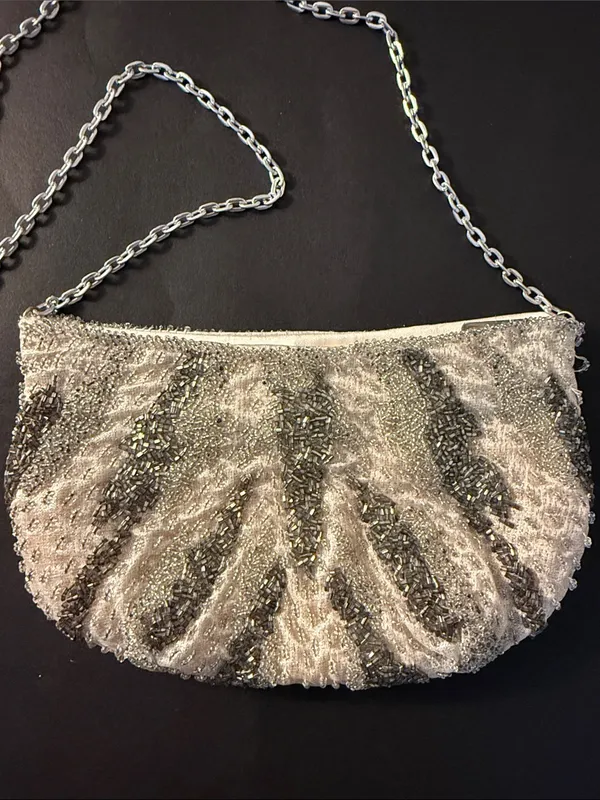 Vintage Fine Arts Bag Silver & Cream Beaded Evening Bag With Silver Chain Strap - Image 2