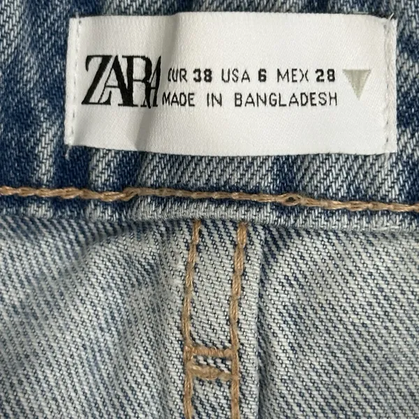 Abercrombie & Fitch Mid Rise Boyfriend Denim Shorts Distressed Raw Hem 6 - Image 7