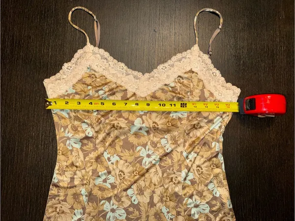 The Limited Y2K Vintage Inspired Floral Lace Conquette Trim Cami Tank Top Boho Cottagecore - Image 4