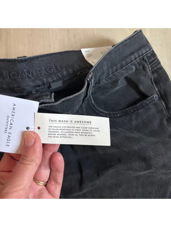 American Eagle NWT Women's Black Blaze Stirigid Stovepipe Jeans Size 16 / 33W - Image 9
