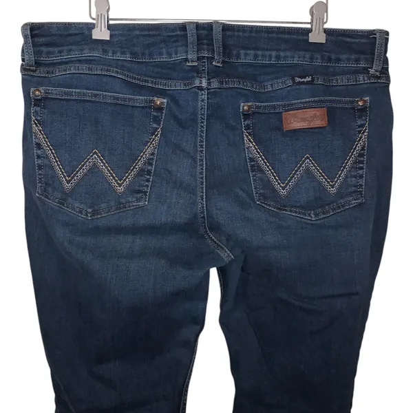 Wrangler Western Bootcut Jeans Embroidered Pockets Womans 35X34 - Image 4