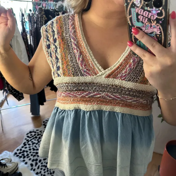 Pilcro Embroidered Babydoll Top V-Neck Blue Motif - Image 2