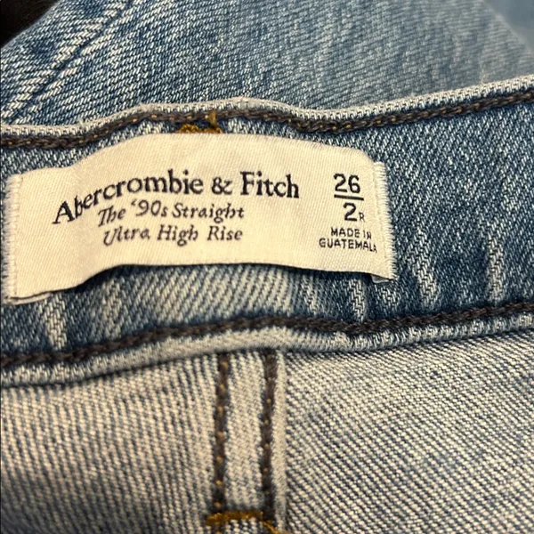 Abercrombie 90’s straight ultra high rise jeans - Image 4