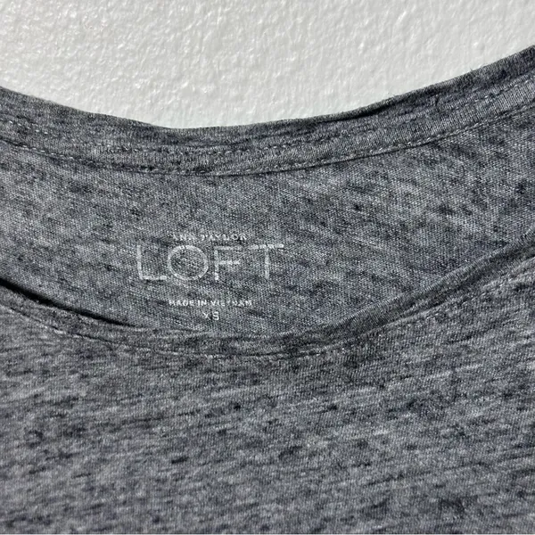 Ann Taylor‎ LOFT Women Gray shirt size small - Image 3