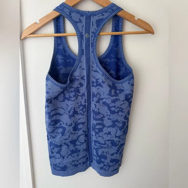 • Lululemon • Women’s Swiftly Tank Size 6 - Image 2