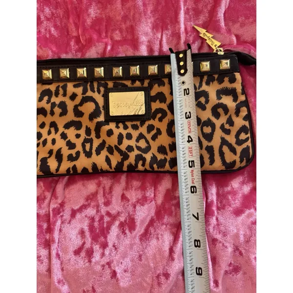 Betsey Johnson Betseyville Leopard Print Wristlet Clutch Gold Studs Cool Girl - Image 6