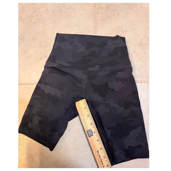 Lululemon Align High Rise Short 8‎ Heritage 365 Camo Deep Coal Multi Size 2 - Image 2