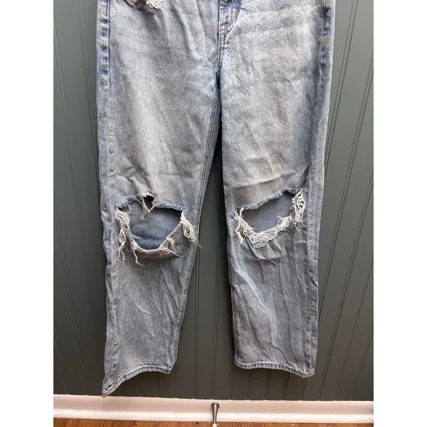 American Eagle Stovepipe Distressed Straight Leg Jeans Light Wash Blue 00 Short - Image 2