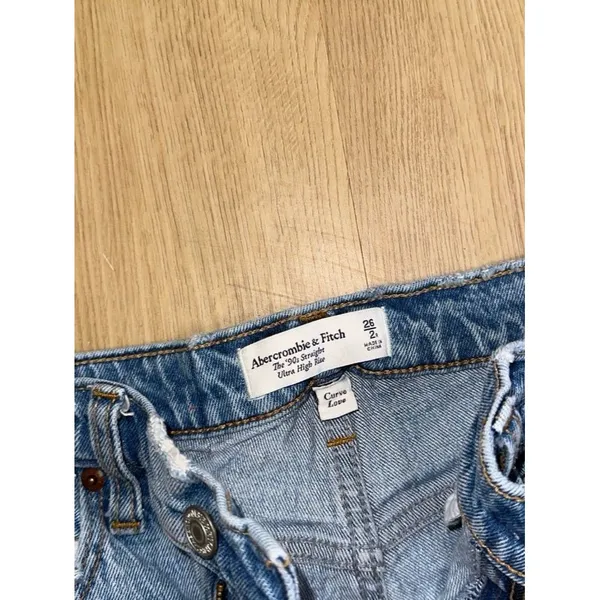 Abercrombie the 90’s high rise jeans - Image 2