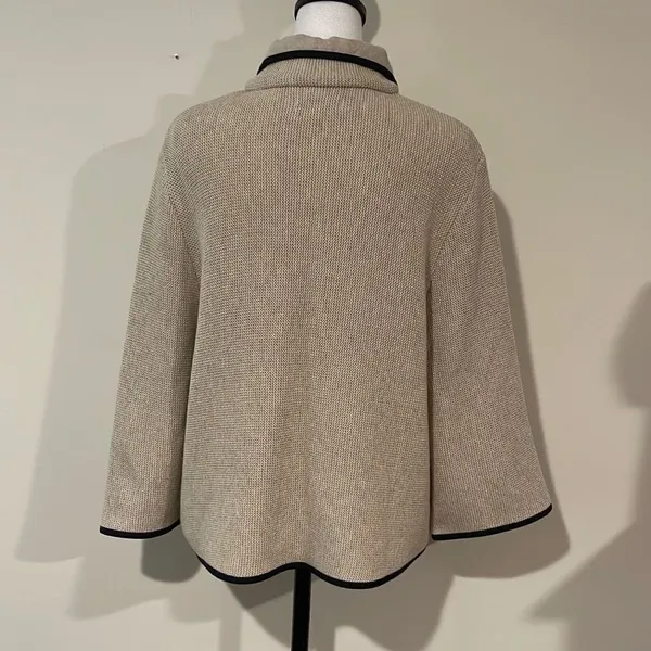 Jaskar Cardigan Sweater.Size Medium. Tan w/zebra print‎ - Image 4
