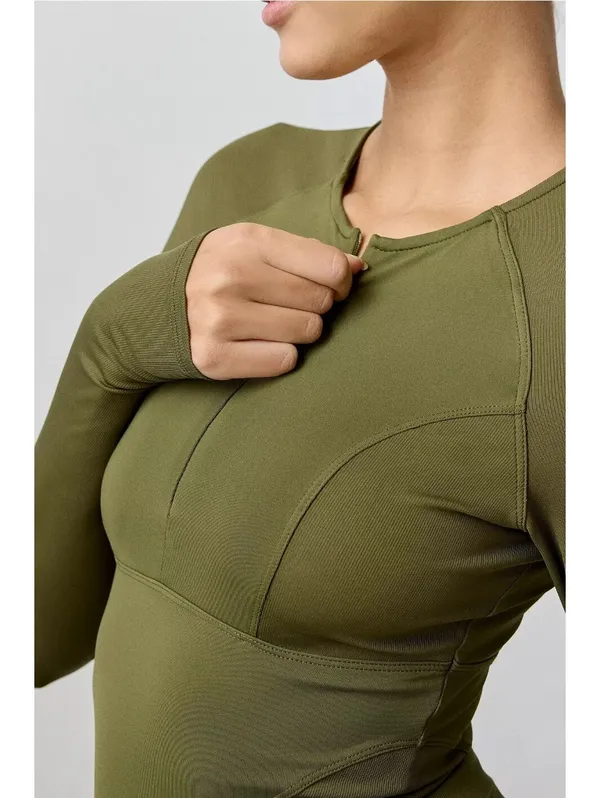 UO Out From Under FuseForm Quarter Zip Top Urban Outfitters Green Medium - Image 5