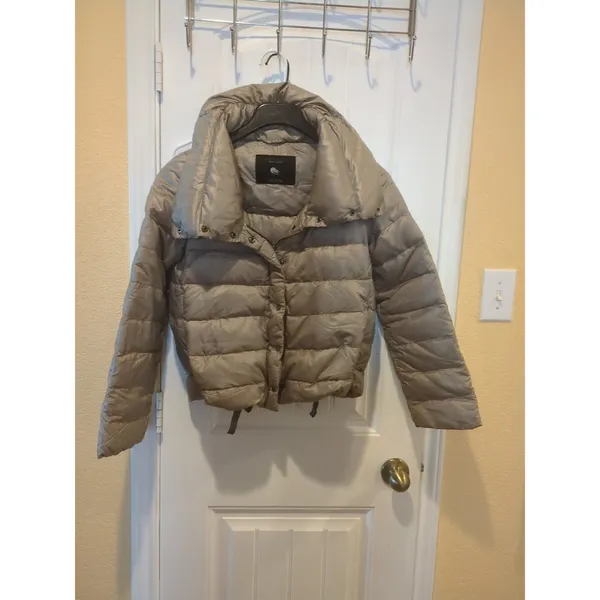 Zara woman down jacket sz S - Image 3
