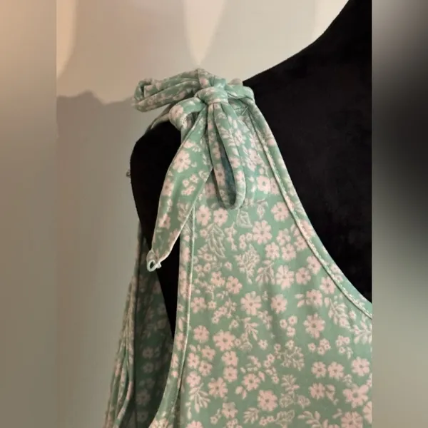 EUC Haptics by Holly Harper Mint Green & White Floral Tie Babydoll dress size 1X - Image 3