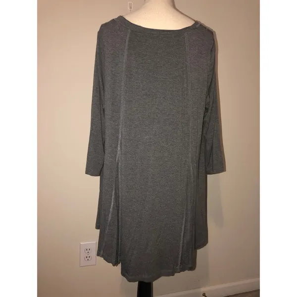Caite Embroidered Tunic Top Size XL Gray 3/4 Sleeves Stretchy Soft Relaxed Boho - Image 4
