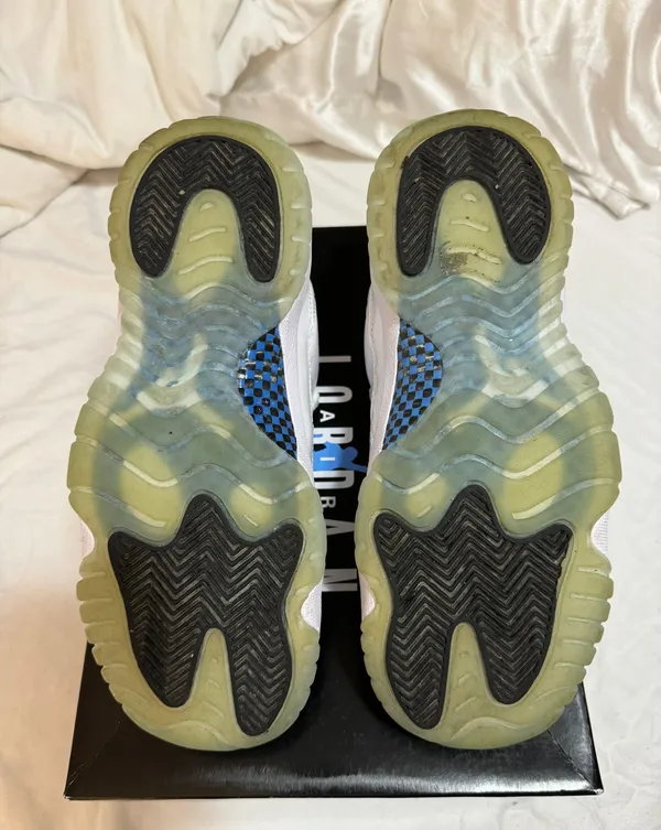 Jordan Air 11 Retro Low (GS) - Image 6