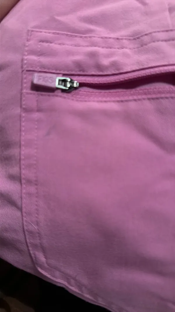 Figs scrubs - Image 4