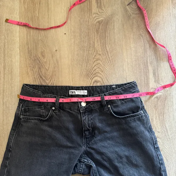 ZARA Low-Rise Straight Jeans - Image 4