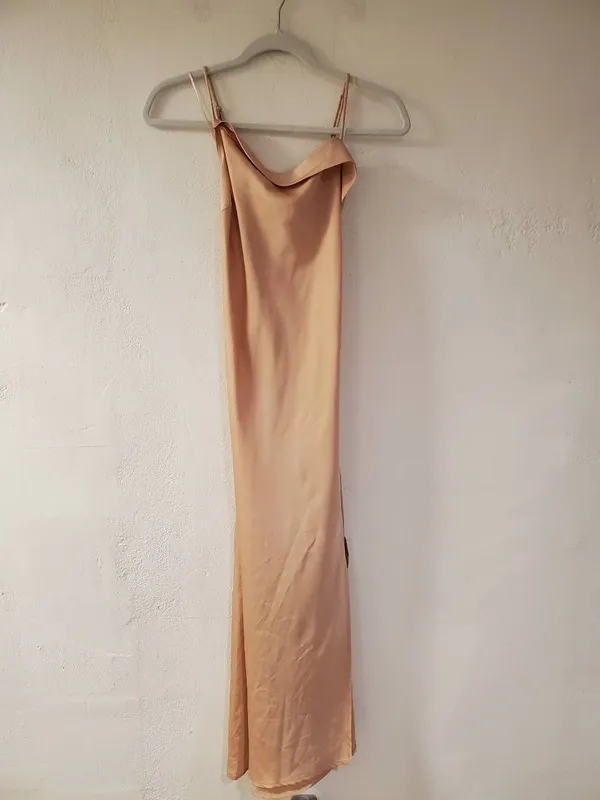 ASTR Cowl Slip Midi Dress in Blush Pink Large - Image 2