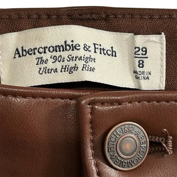 Abercrombie & Fitch Curve Love Vegan Leather 90s Relaxed size 8 Pants 29” waist‎ - Image 6