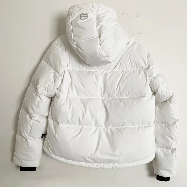 Aritzia The Super Puff™ Shorty cliMATTE™ Down Puffer Jacket White M - Image 16