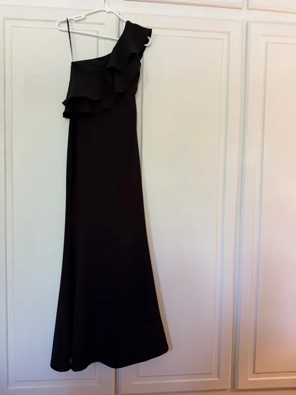 Lulus Black Floor-Length One-Shoulder Dress - Image 2