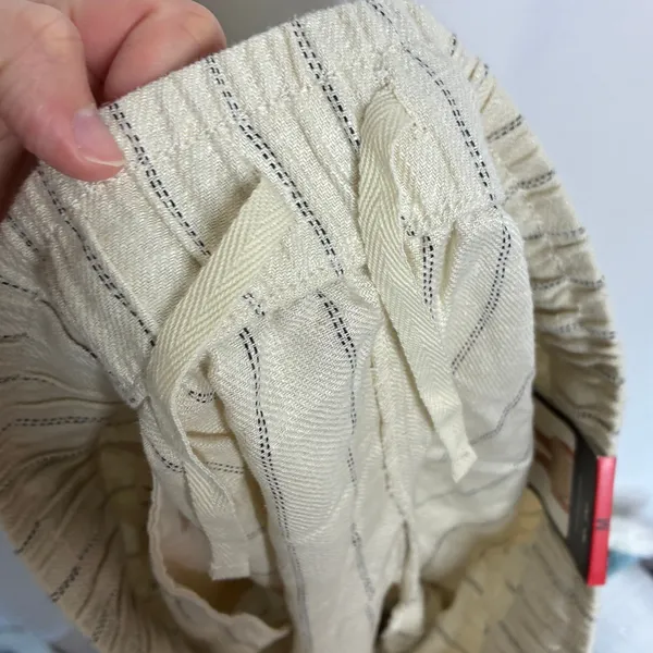 BlankNYC Beige Linen Blend Shorts 5" Inseam Elastic Waist w/Pockets NWT Womens M - Image 7
