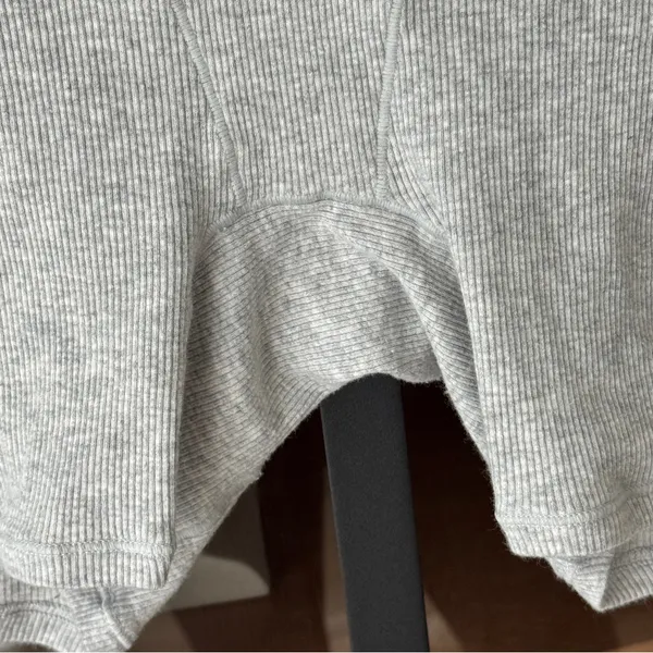 SKIMS boyfriend boxers shorts high waisted rise ribbed cotton light heather grey - Image 5