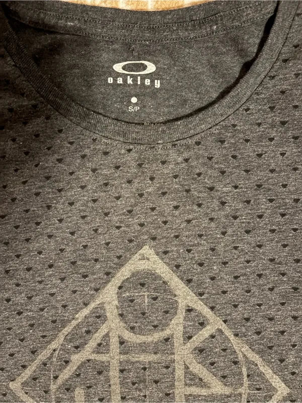 Oakley Black Mesh Graphic Tank Top - Image 2