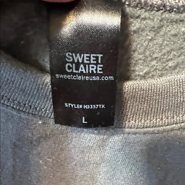 Sweet Claire Gray 'Good Vibes Only' Sweatshirt - Image 3