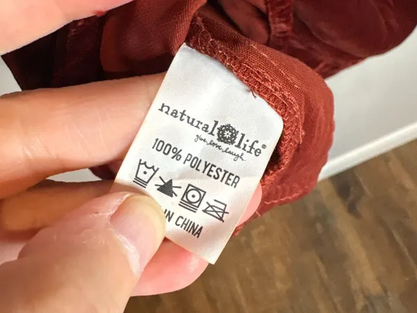 NWT Natural Life Laid Back Velvet Button Down Top Burgundy Rust - Image 6