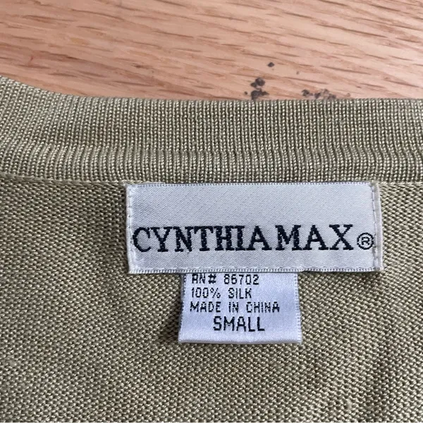 Vintage 100% Silk Minimalist Button Up Cardigan Small Green Neutral Quiet Luxury - Image 4