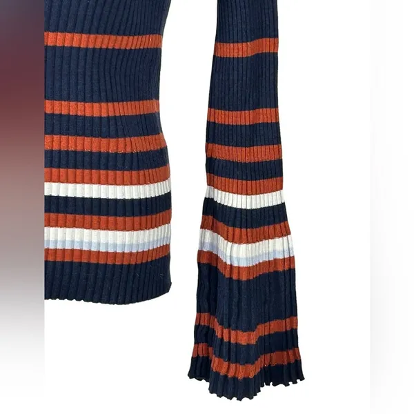 Bar III Striped Ribbed Bell Sleeve Sweater Medium Metallic Knit - Image 5