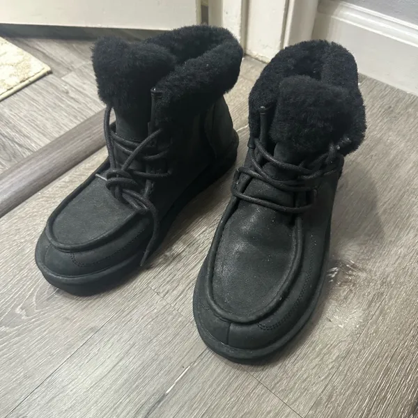 UGG Black Fur Boots - Image 3