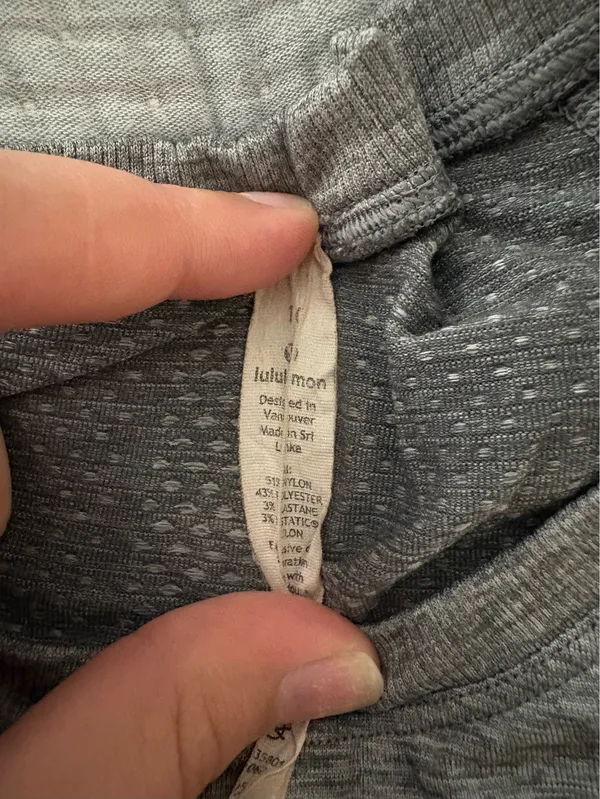 Grey Lululemon Top Swiftly Tech Long Sleeve - Image 2