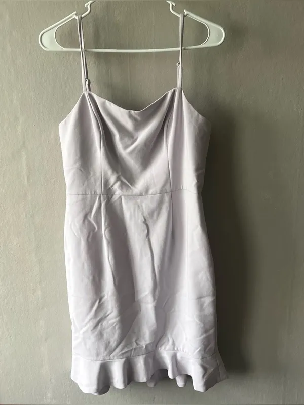 French Connection Women's Whisper Light Ruffle Lavender Frost Dress Size 8 - Image 3