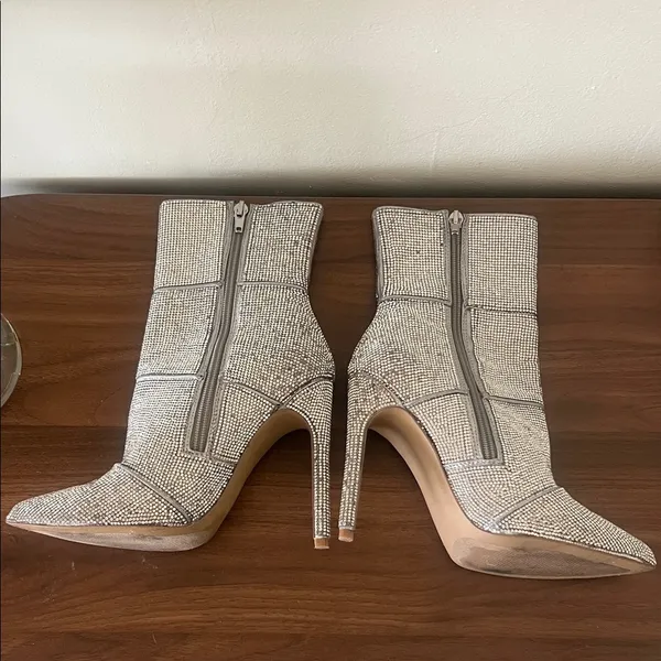 Steve Madden Rhinestone Pointed Toe Booties Silver Size 6M - Image 4